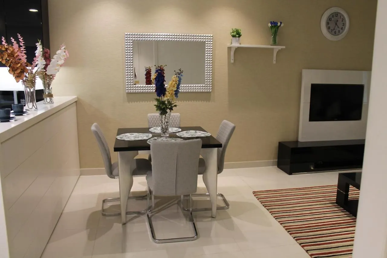 Spacious One Bedroom Close To Burj Khalifa, Dubai Mall In Business Bay Apartment